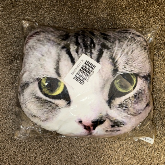 Official Meredith Swift cat pillow NWT - Picture 2 of 4